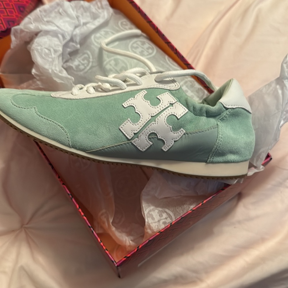 Tory Burch tennis shoes NEVER WORN !